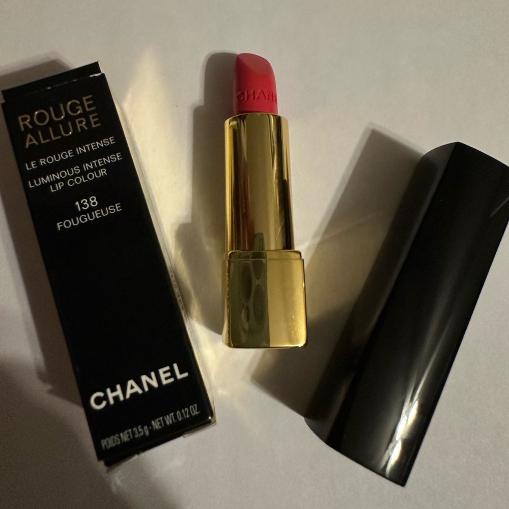 Chanel Rouge Allure Lipstick - 138 Fougueuse